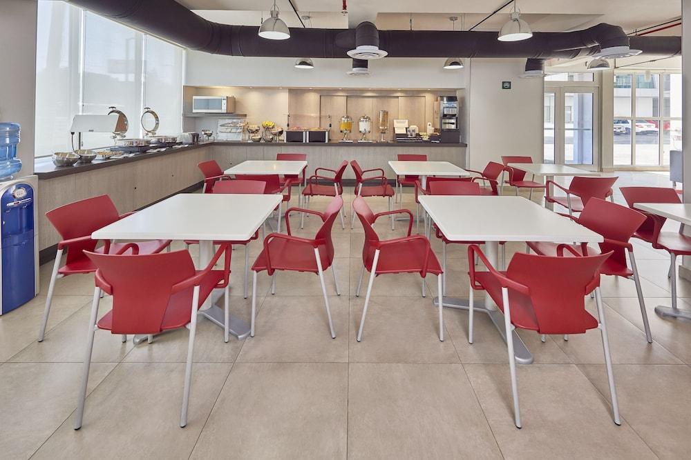 City Express Junior By Marriott كانكون المظهر الخارجي الصورة