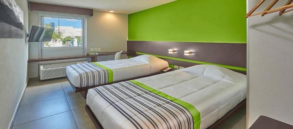 City Express Junior By Marriott كانكون المظهر الخارجي الصورة