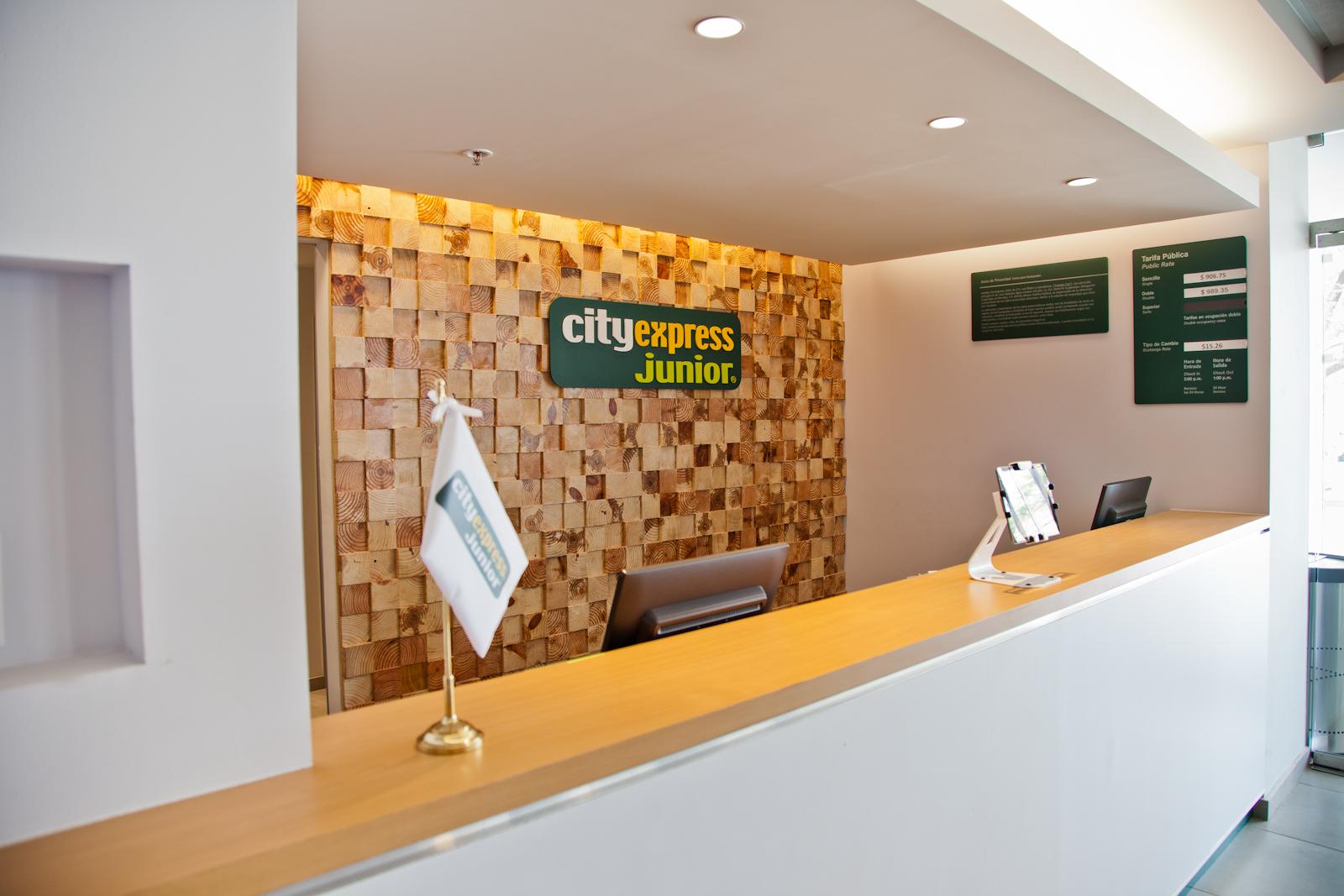 City Express Junior By Marriott كانكون المظهر الخارجي الصورة