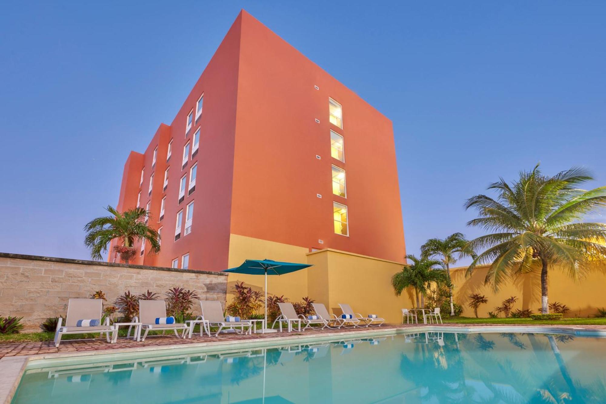 City Express Junior By Marriott كانكون المظهر الخارجي الصورة