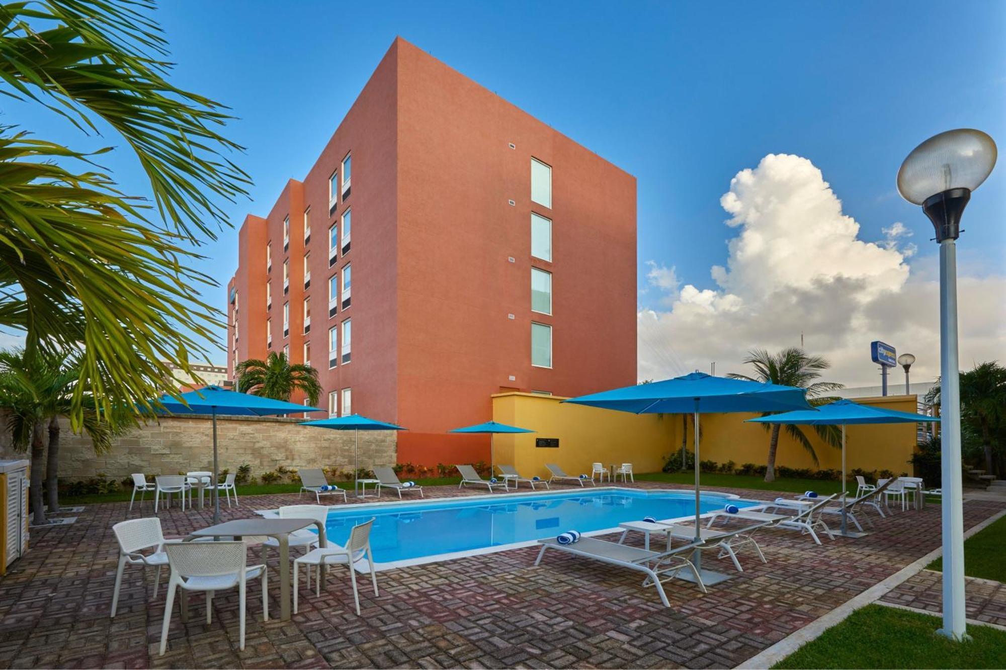 City Express Junior By Marriott كانكون المظهر الخارجي الصورة